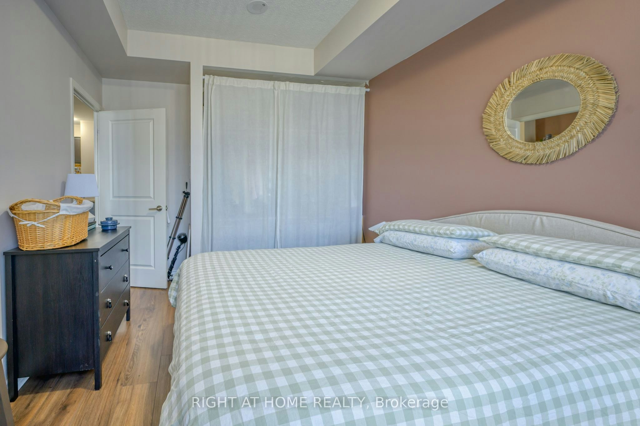 2310-349 Rathburn Road W, Mississauga, ON, L5B 0G9 - 17