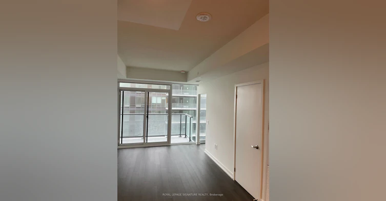 2216-4010 Eglinton Avenue W, Toronto, ON, M9A 0G5 - 4