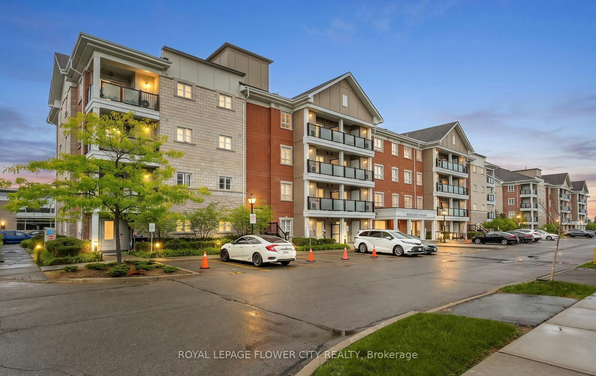 204-60 Baycliffe Crescent, Brampton, ON, L7A 0Z4