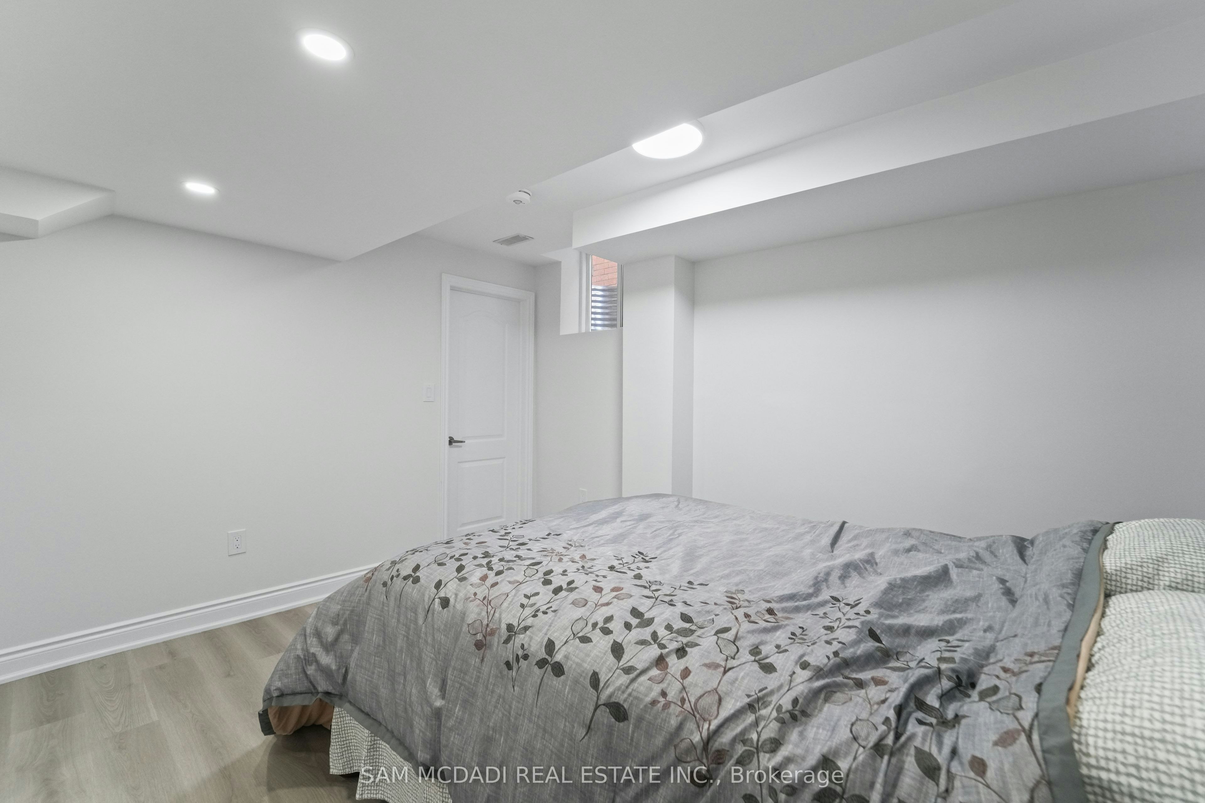 BSMT-4778 Crystal Rose Drive, Mississauga, ON, L5V 1G9 - 10