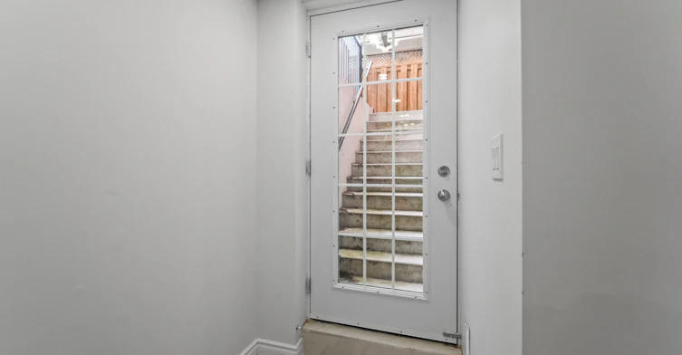BSMT-4778 Crystal Rose Drive, Mississauga, ON, L5V 1G9 - 2