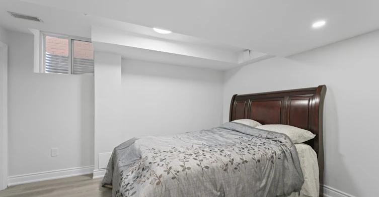BSMT-4778 Crystal Rose Drive, Mississauga, ON, L5V 1G9 - 11