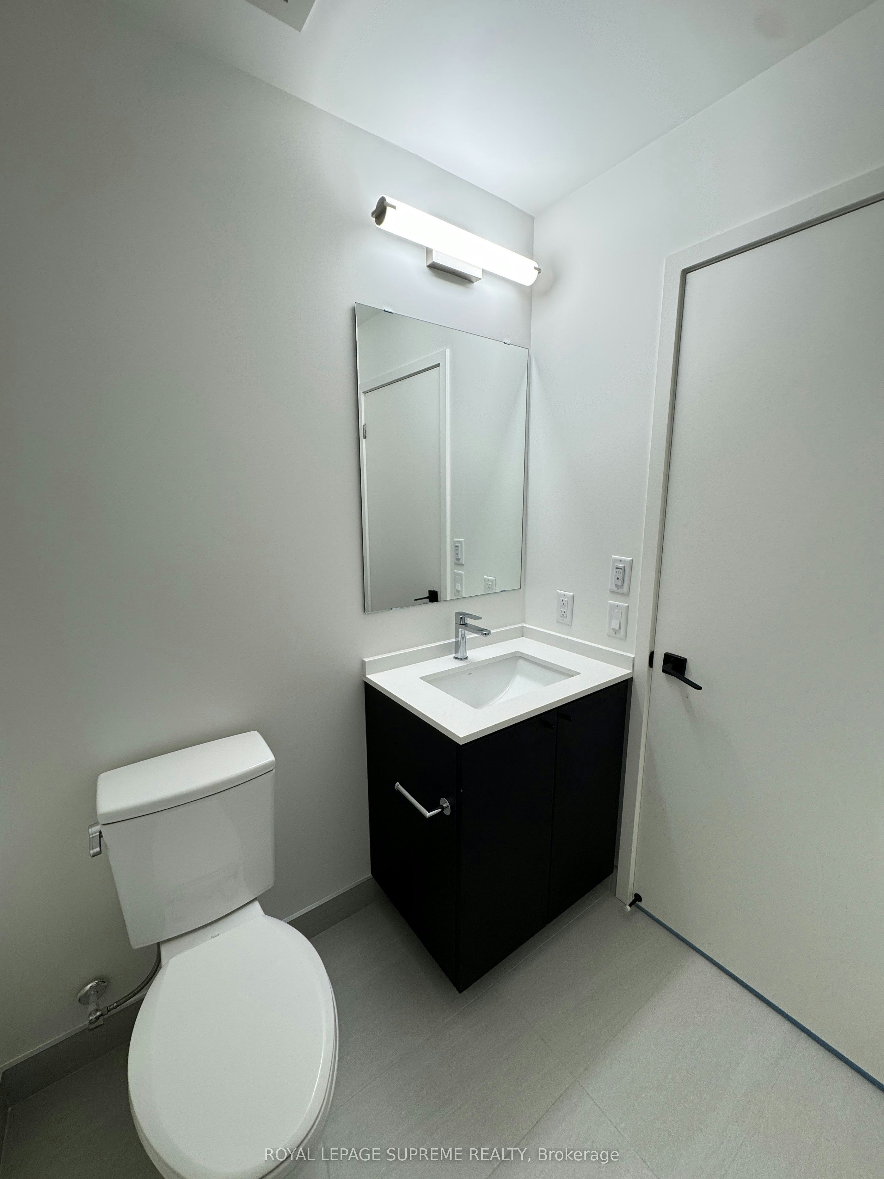 309-1 Vine Avenue, Toronto, ON, M6P 0C8 - 17
