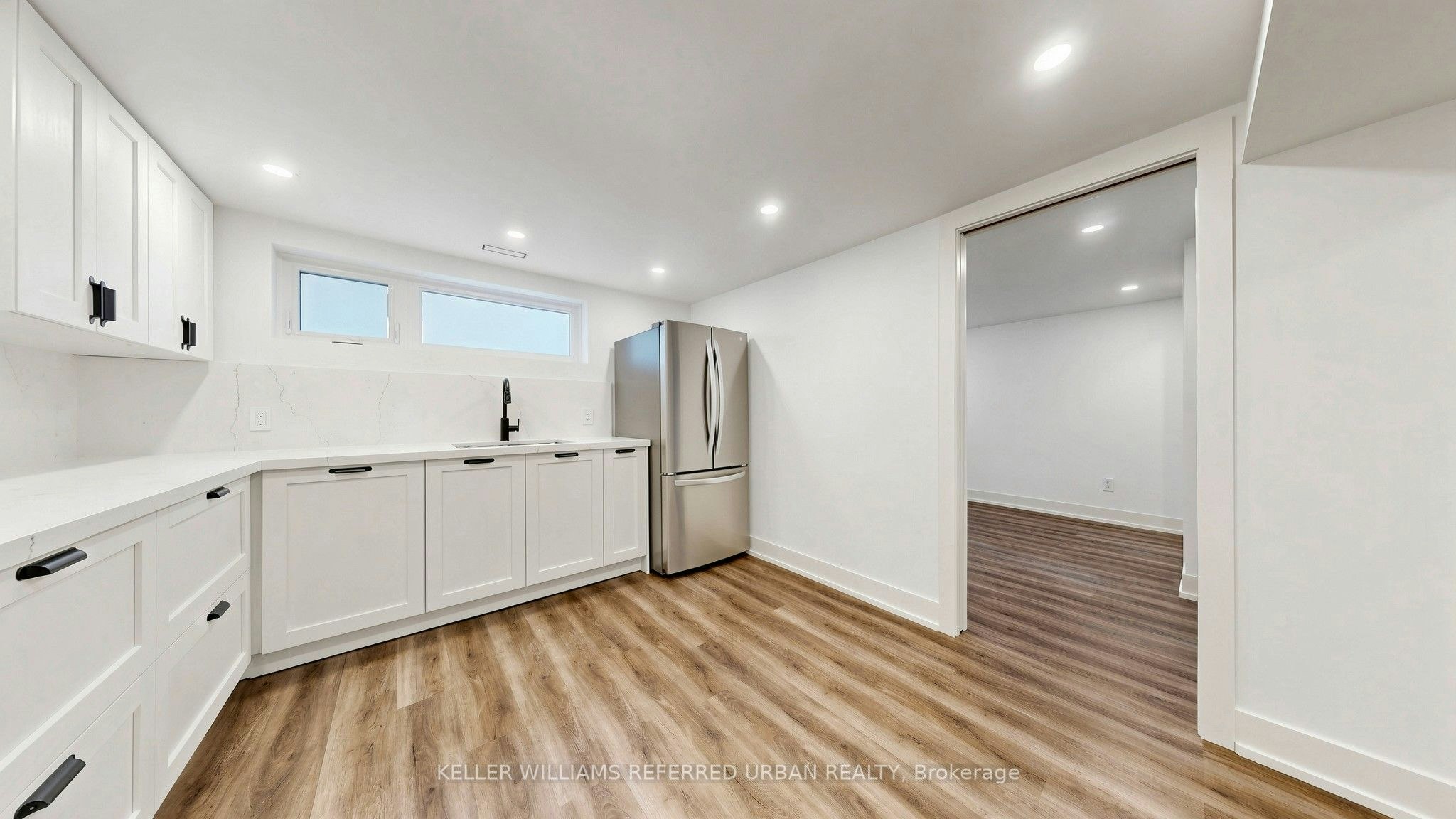 Lower-6 Frankfort Avenue, Toronto, ON, M6L 2Y2 - 9