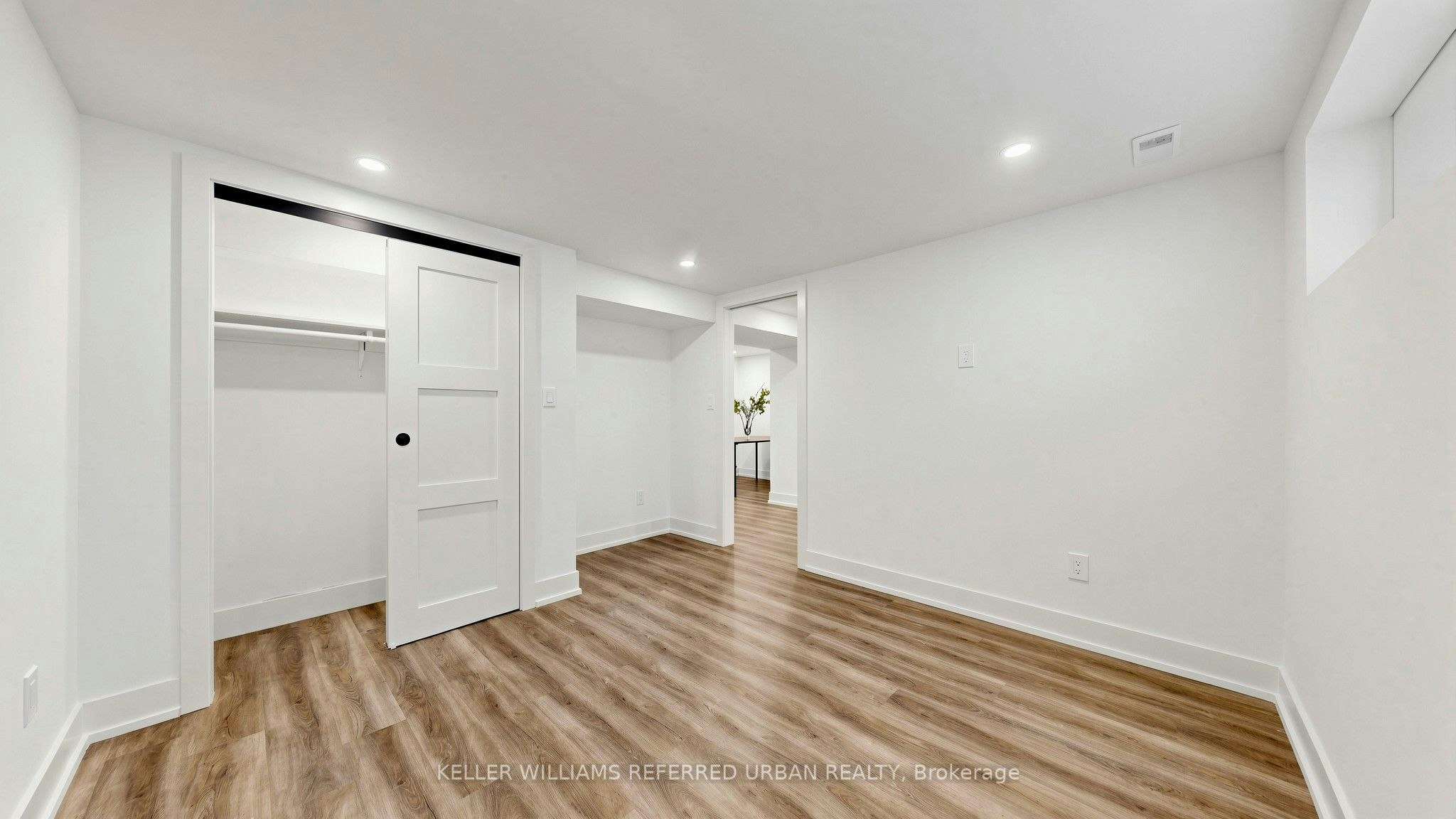 Lower-6 Frankfort Avenue, Toronto, ON, M6L 2Y2 - 12