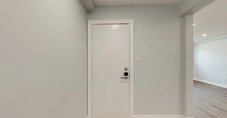Basement-283 Evelyn Avenue, Toronto, ON, M6P 2Z8 - 2