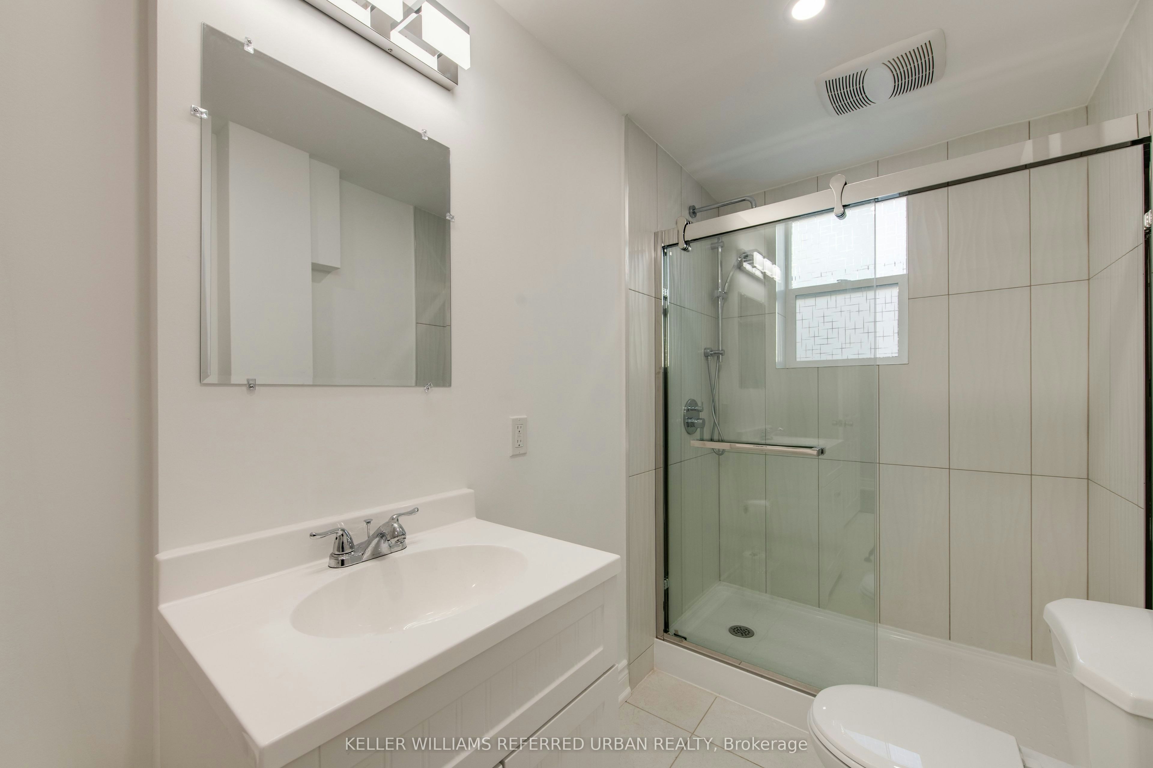Basement-283 Evelyn Avenue, Toronto, ON, M6P 2Z8 - 17