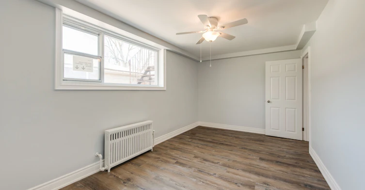 Basement-283 Evelyn Avenue, Toronto, ON, M6P 2Z8 - 12