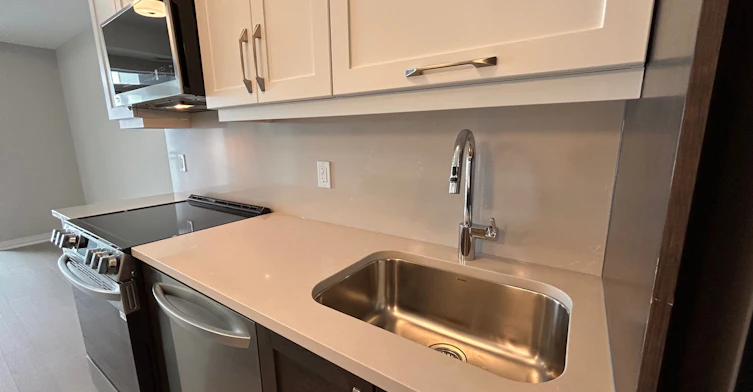 319-490 Gordon Krantz Avenue, Milton, ON, L9E 1Z5 - 10