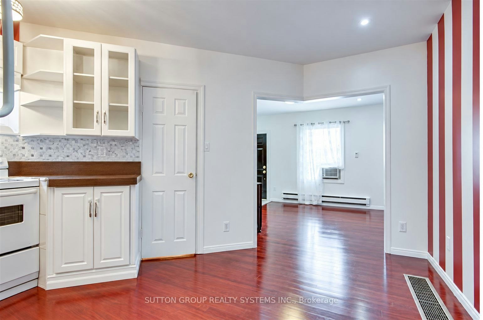 2094 Dufferin Street, Toronto, ON, M6E 3R7 - 3