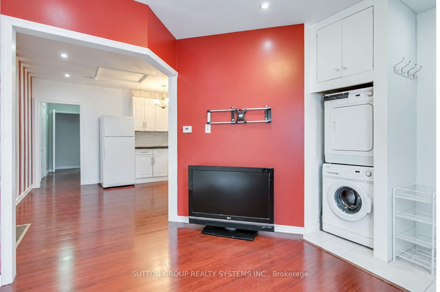 2094 Dufferin Street, Toronto, ON, M6E 3R7 - 5