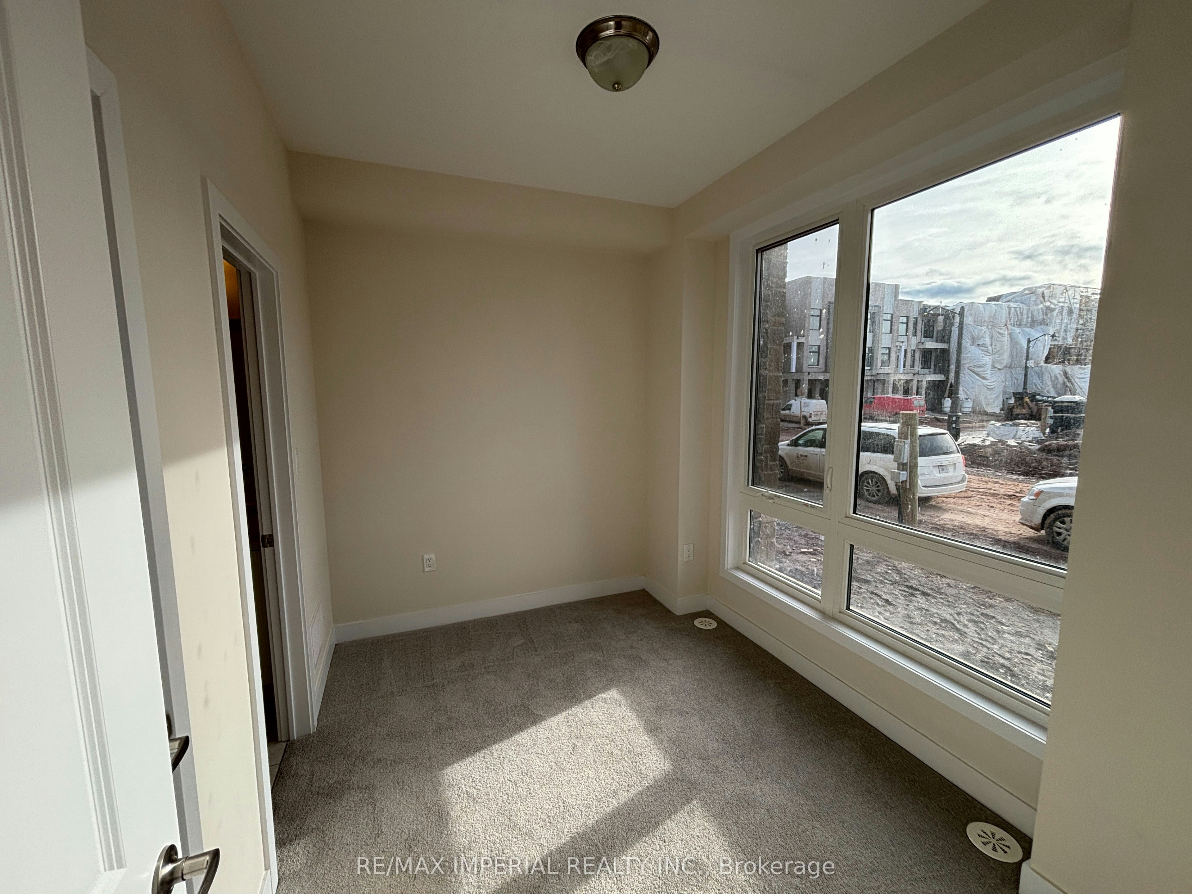 3085 Welsman Gardens, Oakville, ON, L6H 7Z1 - 3