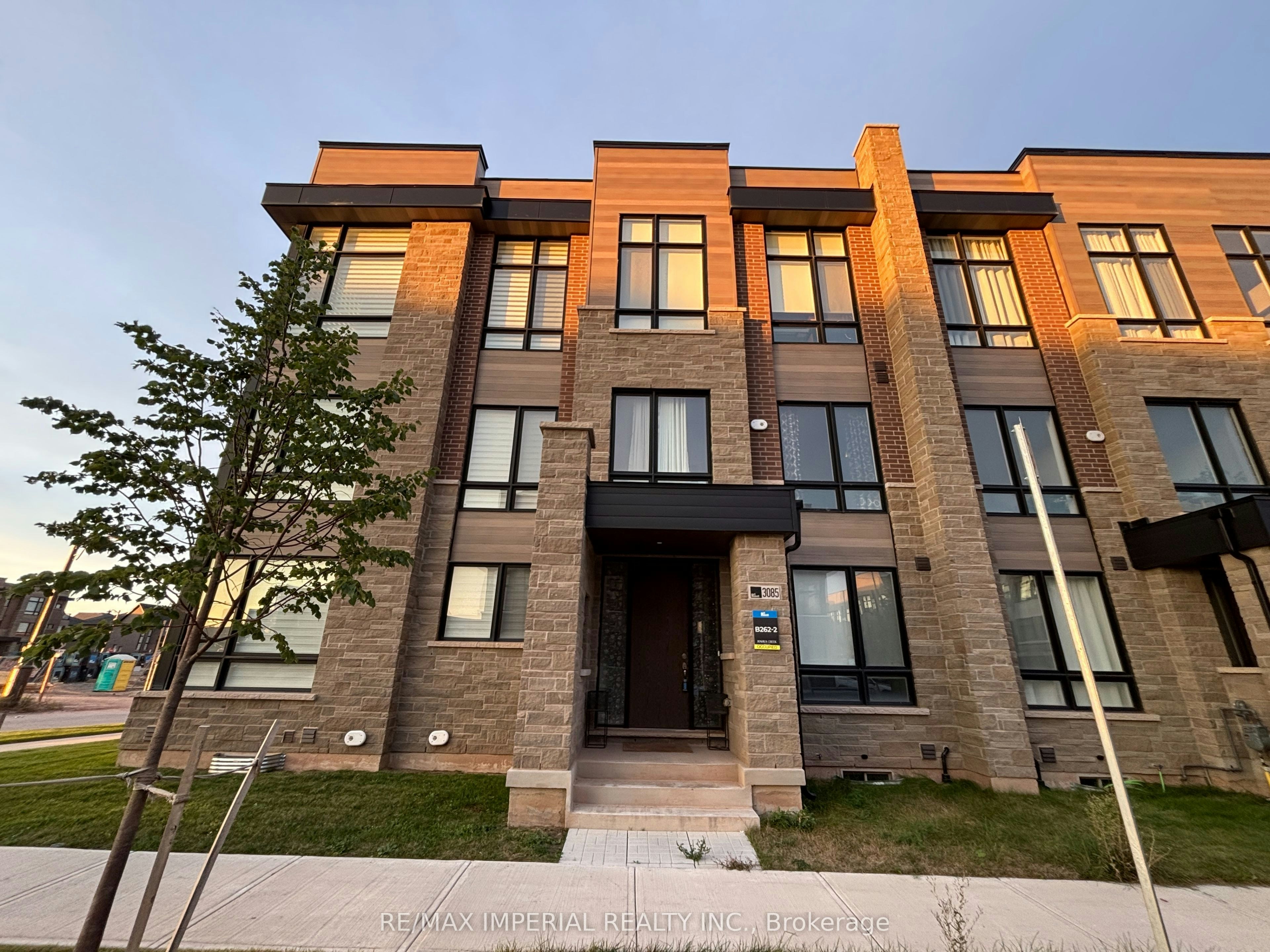 3085 Welsman Gardens, Oakville, ON, L6H 7Z1
