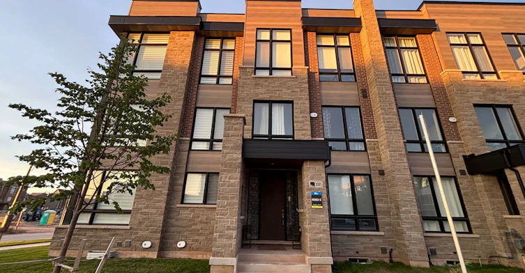 3085 Welsman Gardens, Oakville, ON, L6H 7Z1