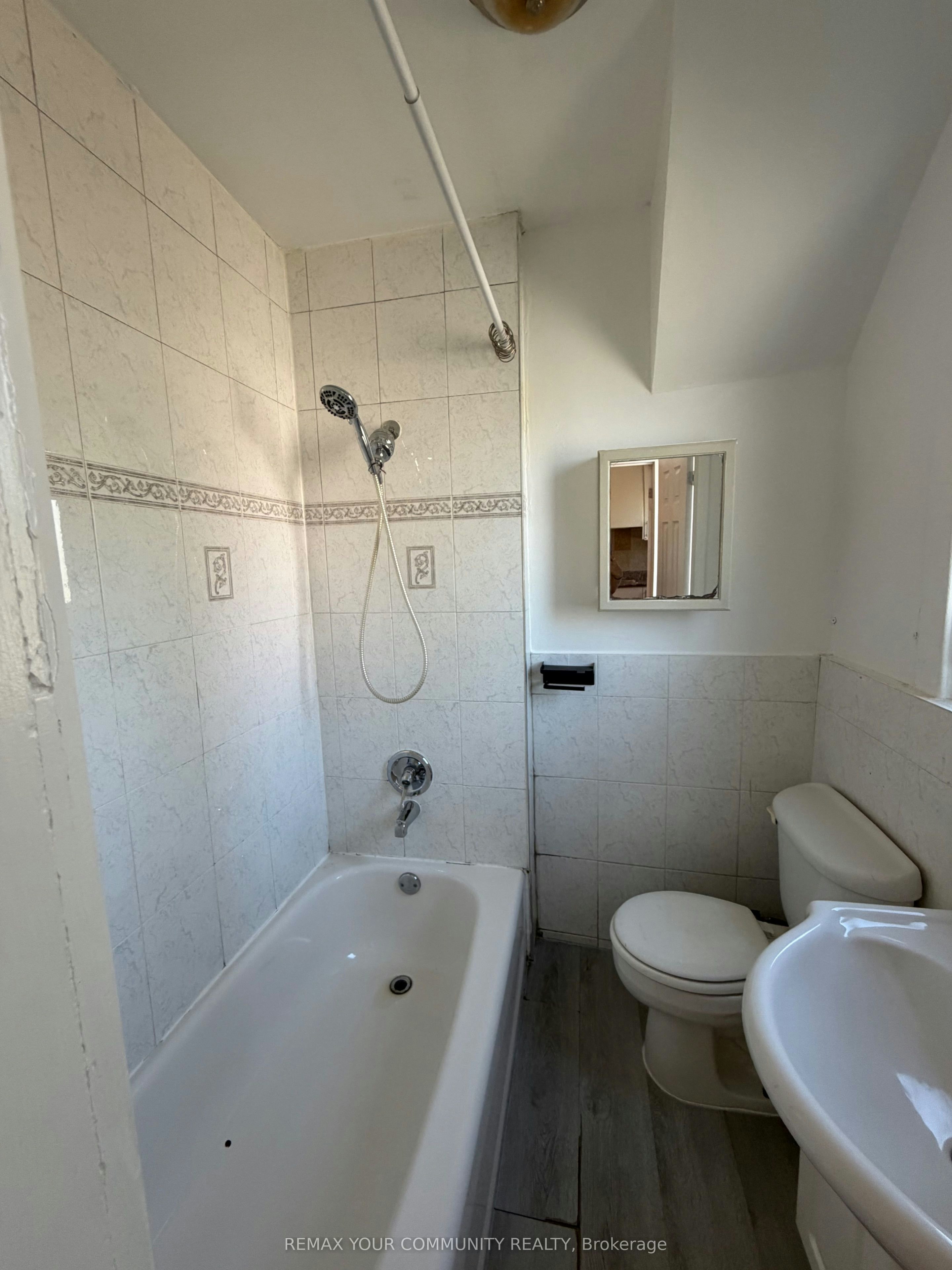127 Morrison Avenue, Toronto, ON, M6E 1M5 - 13