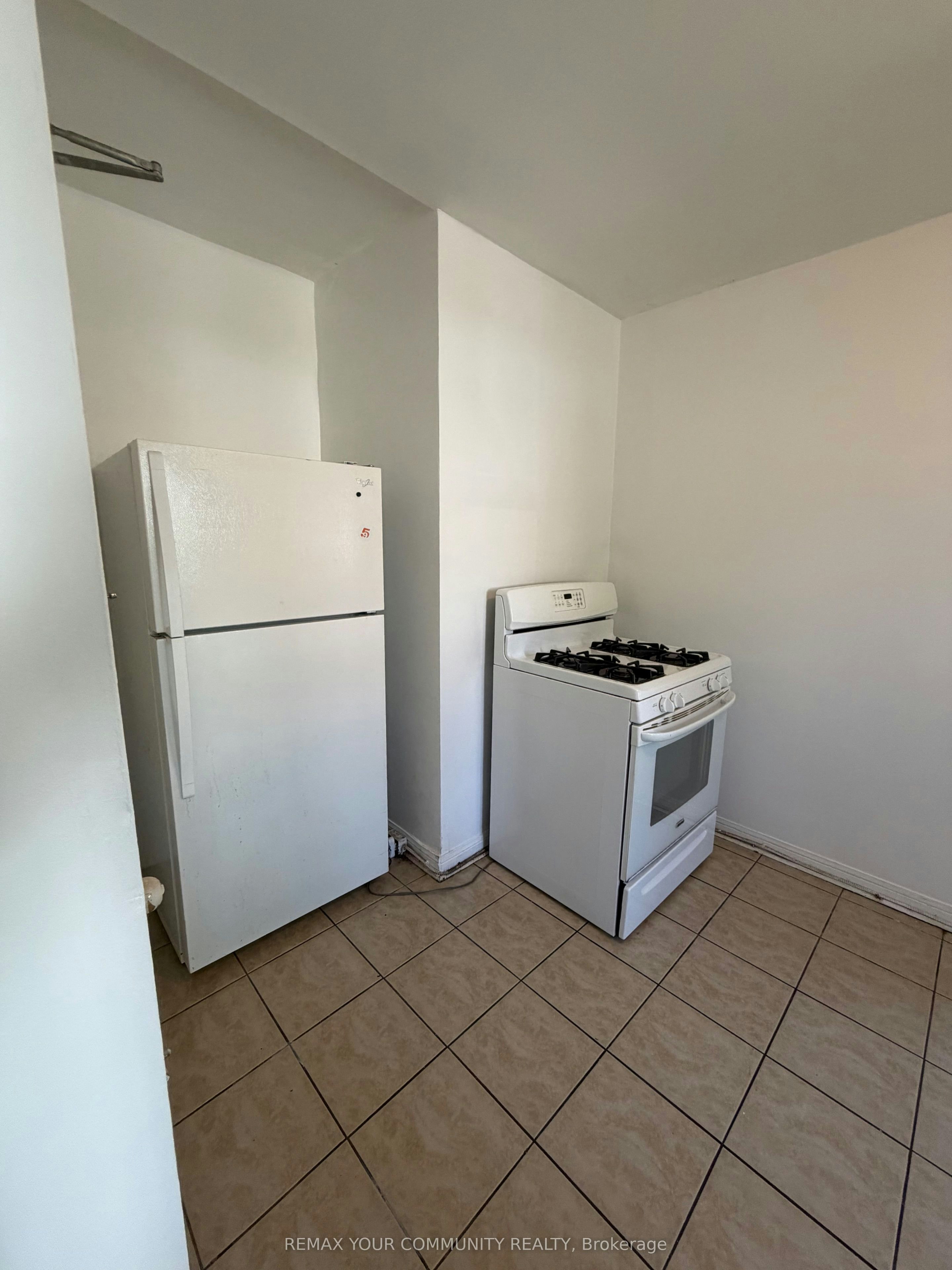 127 Morrison Avenue, Toronto, ON, M6E 1M5 - 8