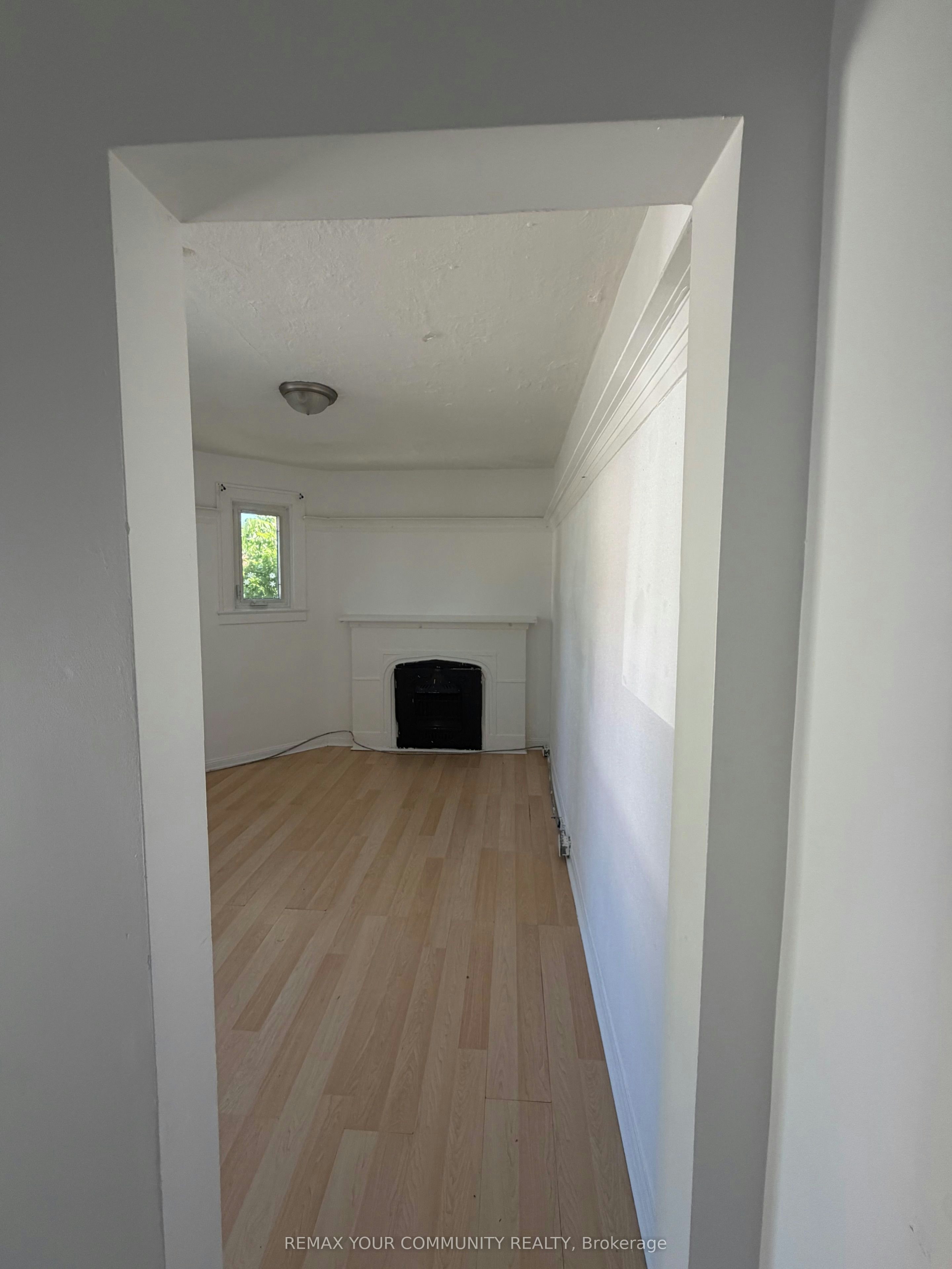 127 Morrison Avenue, Toronto, ON, M6E 1M5 - 3