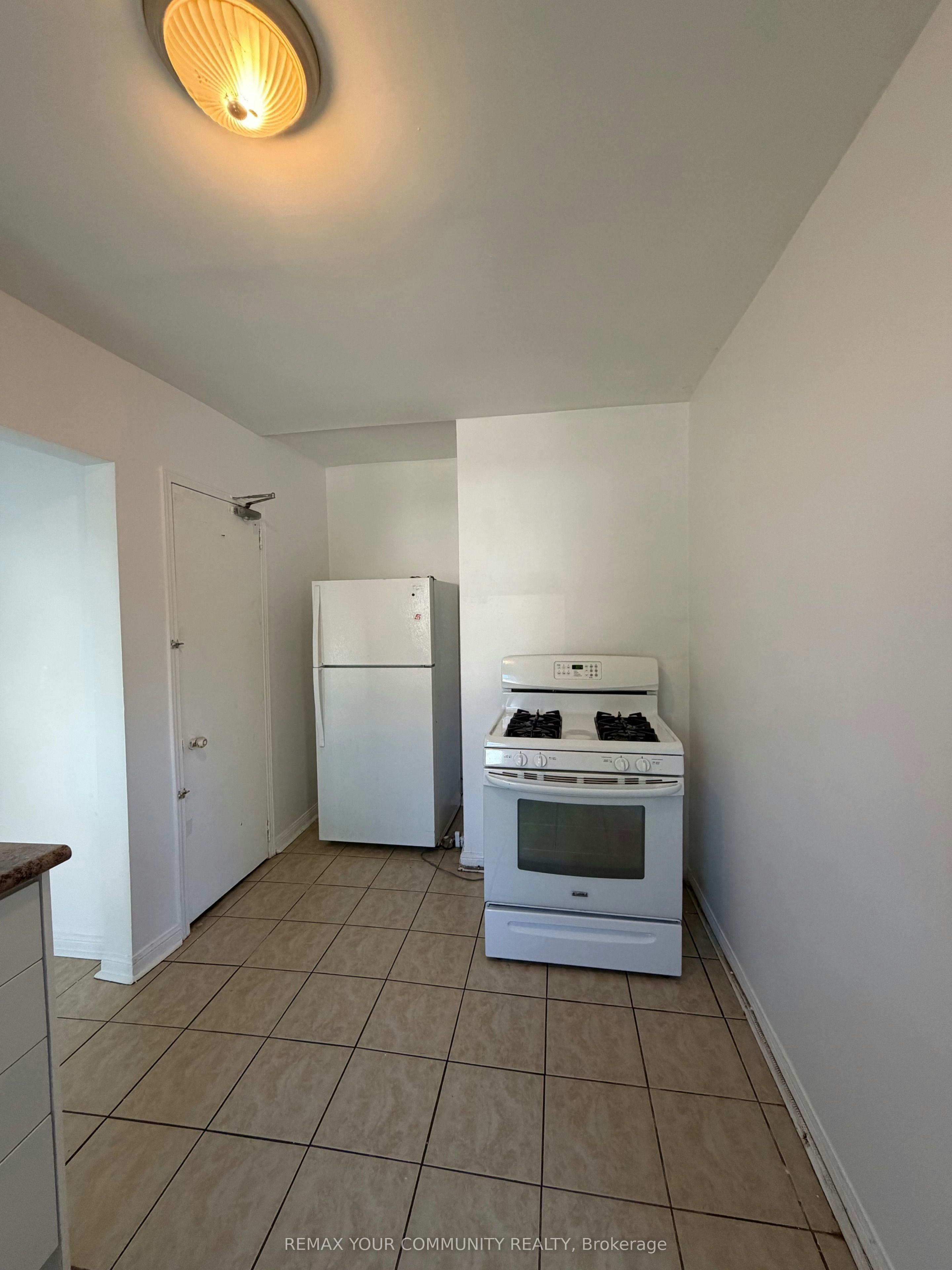 127 Morrison Avenue, Toronto, ON, M6E 1M5 - 6