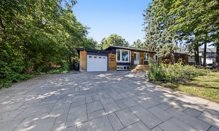 1207 Pinegrove Road