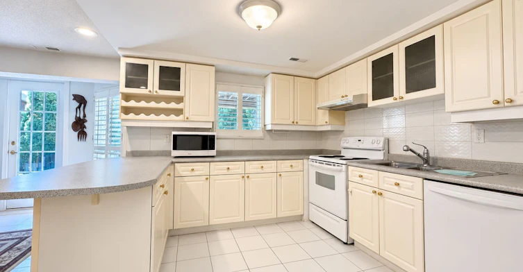 Lower-1374 Heritage Way, Oakville, ON, L6M 3C9 - 6