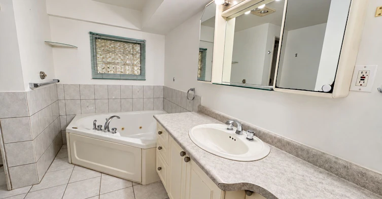 Lower-1374 Heritage Way, Oakville, ON, L6M 3C9 - 12