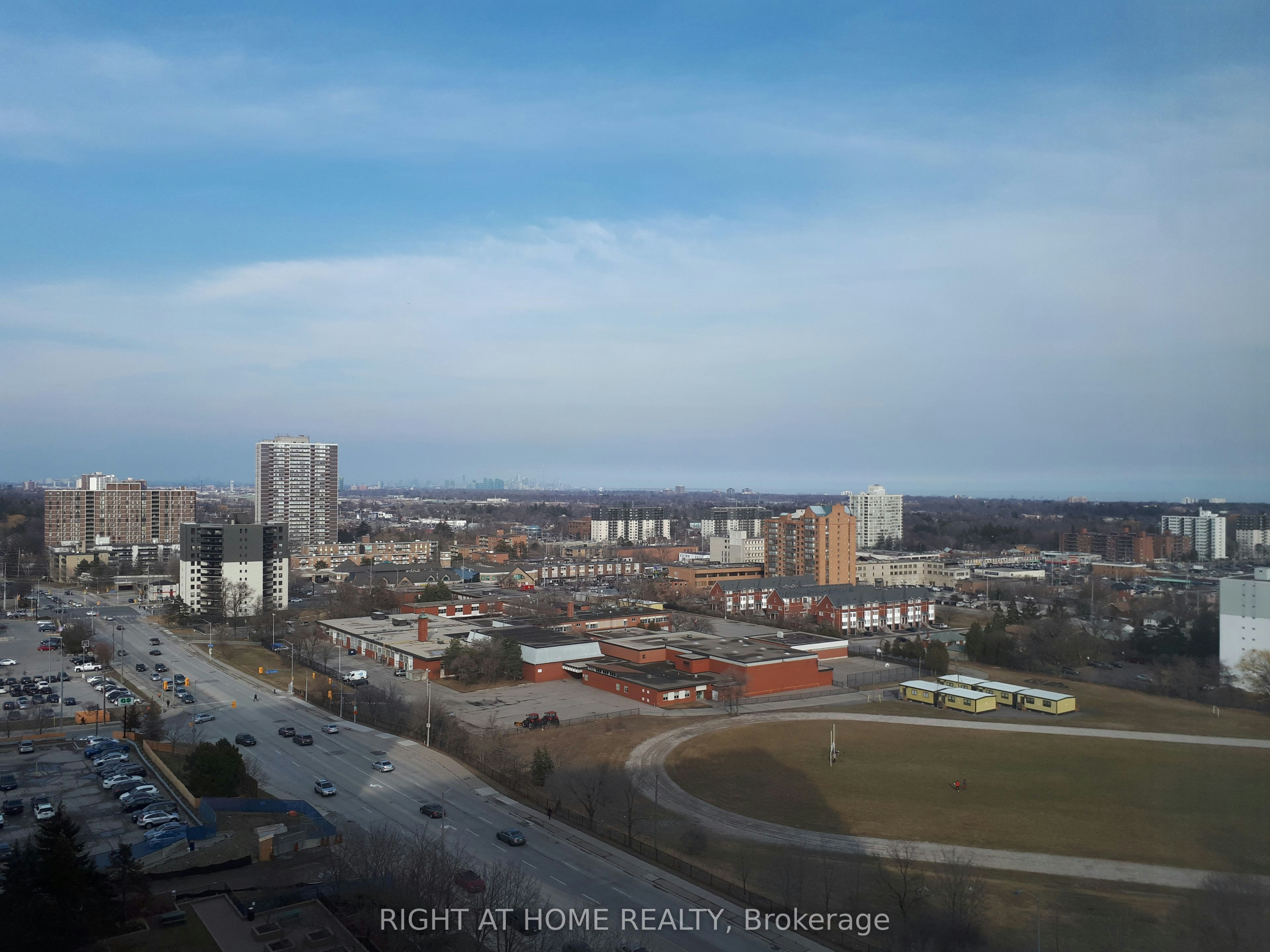 816-155 Hillcrest Avenue, Mississauga, ON, L5B 3Z2