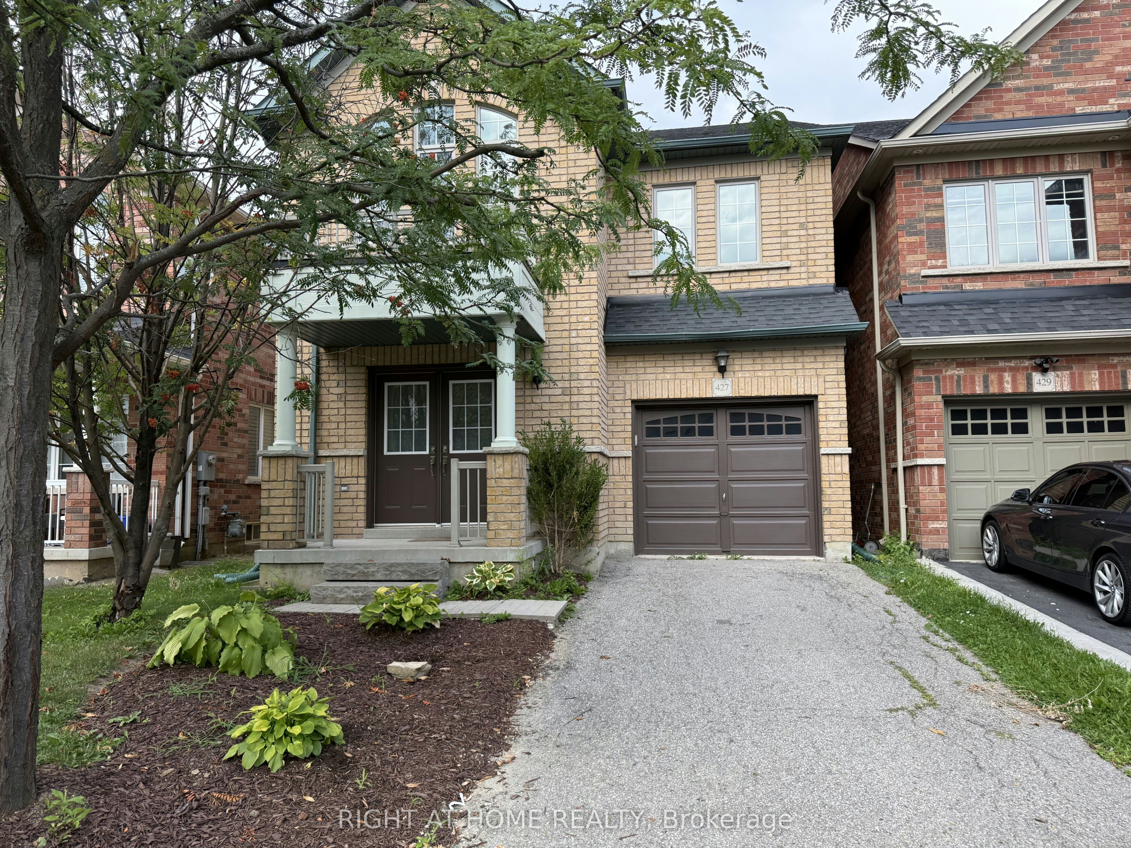 427 Chandler Crescent, Milton, ON, L9T 0S9