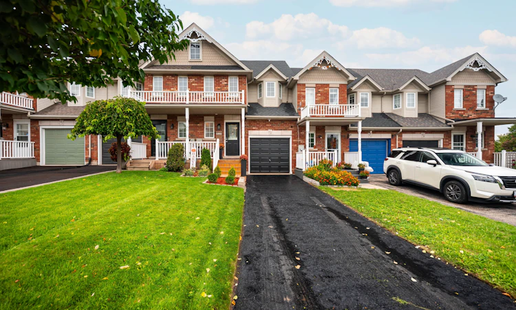 53 Benjamin Crescent