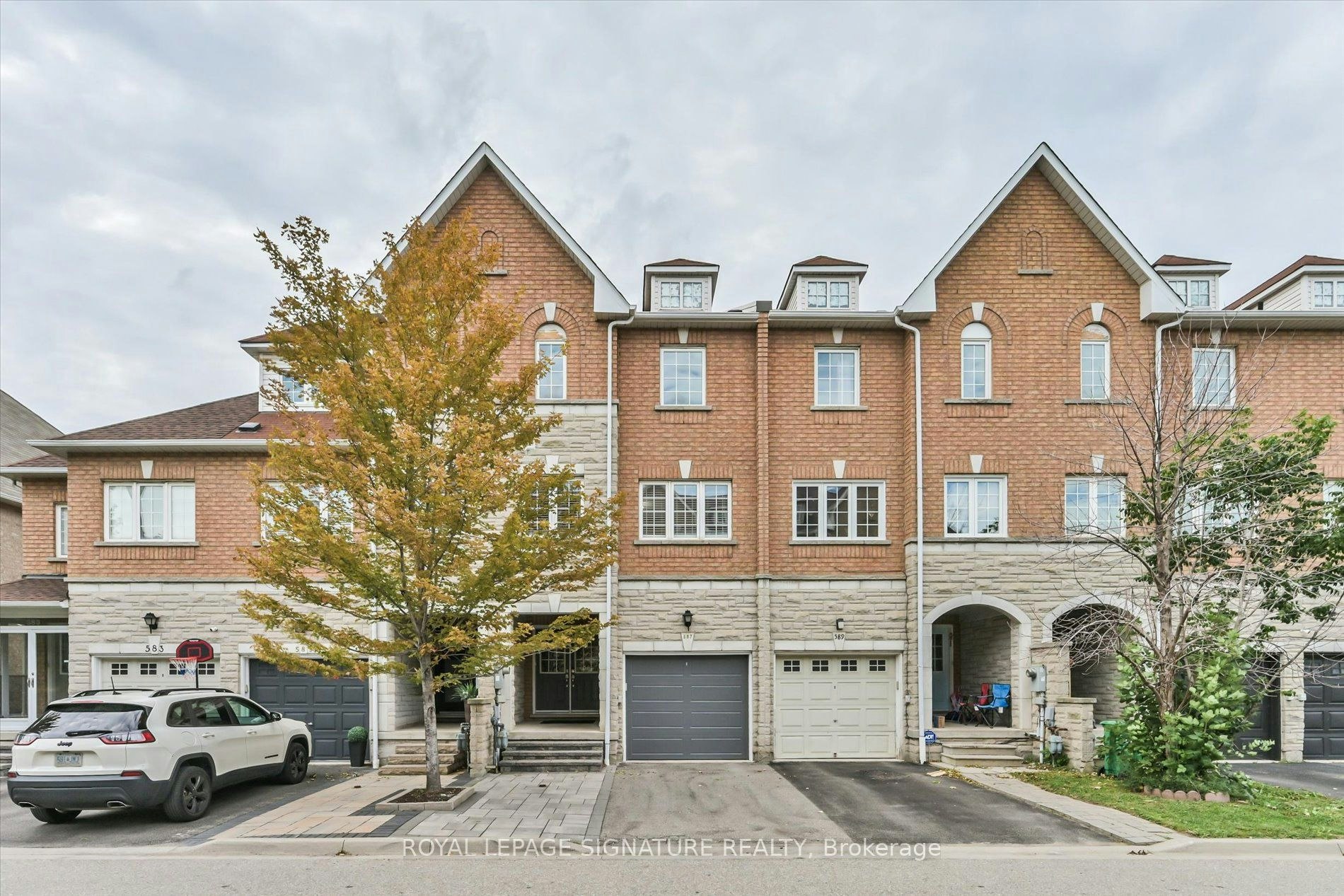 587 Candlestick Circle, Mississauga, ON, L4Z 0B3