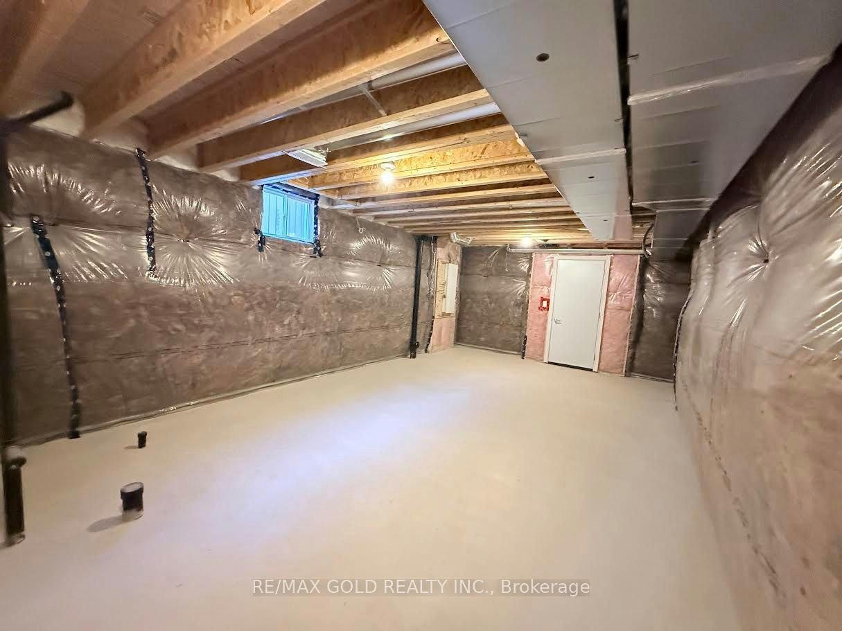 41 Tapscott Crescent, Brampton, ON, L7C 0Z4 - 23