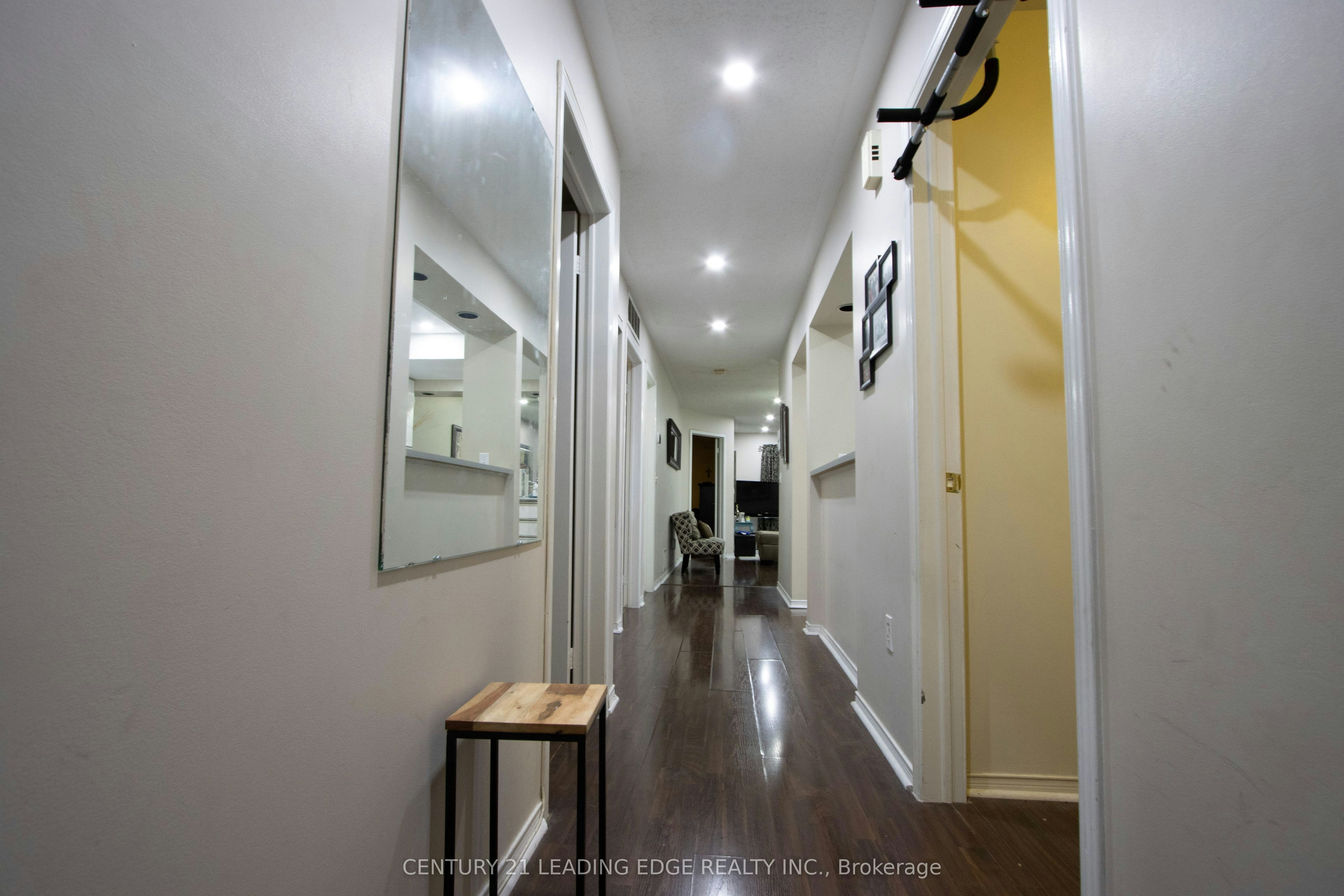 109-111 Bristol Road, Mississauga, ON, L4Z 3P6 - 6