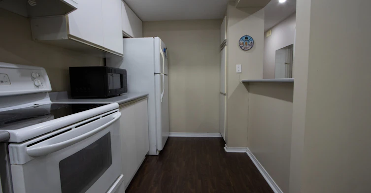 109-111 Bristol Road, Mississauga, ON, L4Z 3P6 - 7