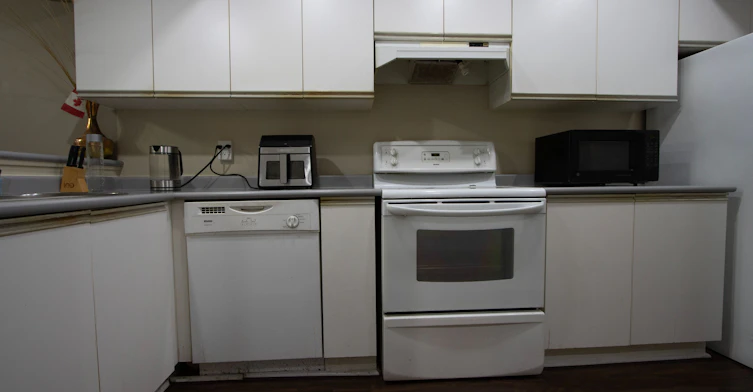 109-111 Bristol Road, Mississauga, ON, L4Z 3P6 - 9