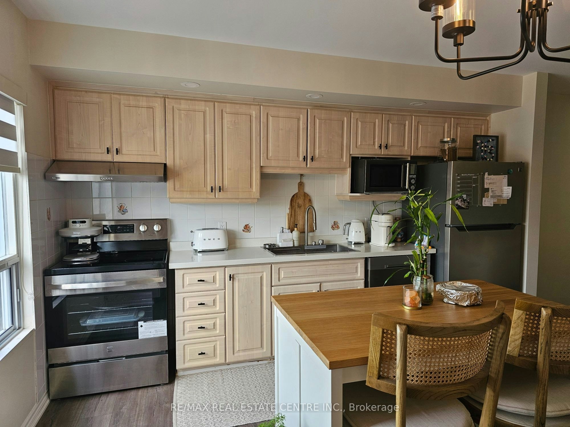 3-15393 Airport Road, Caledon, ON, L7C 1E6 - 3