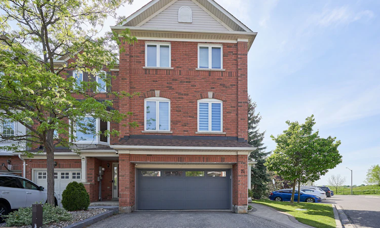 24-271 Richvale Drive S