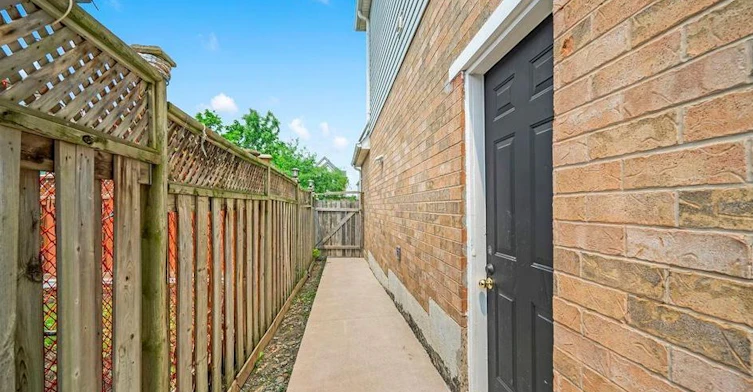 Basement-104 Larkspur Road, Brampton, ON, L6R 1X2 - 10
