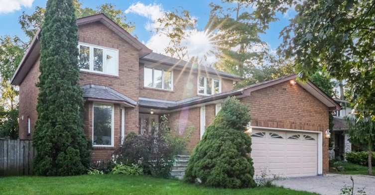 Upper Level-167 Whitchurch Mews, Mississauga, ON, L5A 4B2