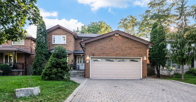 Upper Level-167 Whitchurch Mews, Mississauga, ON, L5A 4B2 - 2