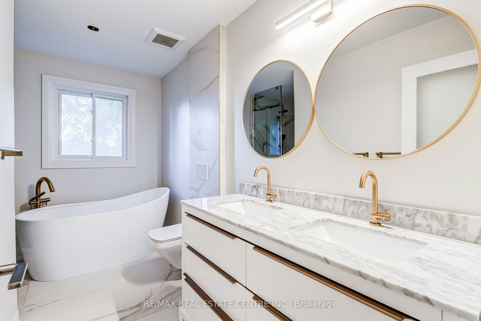 Upper Level-167 Whitchurch Mews, Mississauga, ON, L5A 4B2 - 16