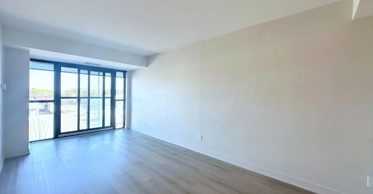 311-3385 Dundas Street W, Toronto, ON, M6S 2S2 - 5