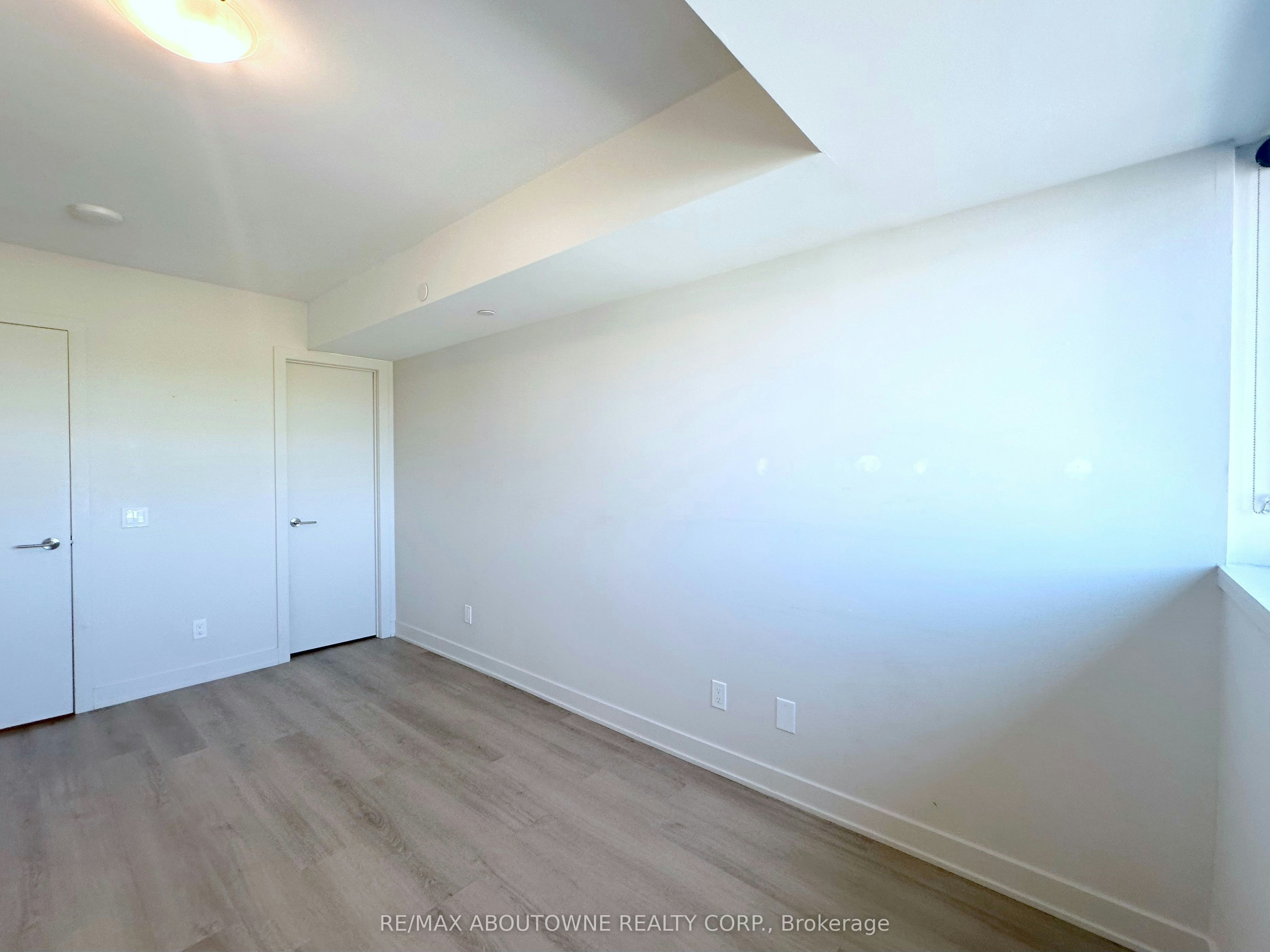 311-3385 Dundas Street W, Toronto, ON, M6S 2S2 - 8