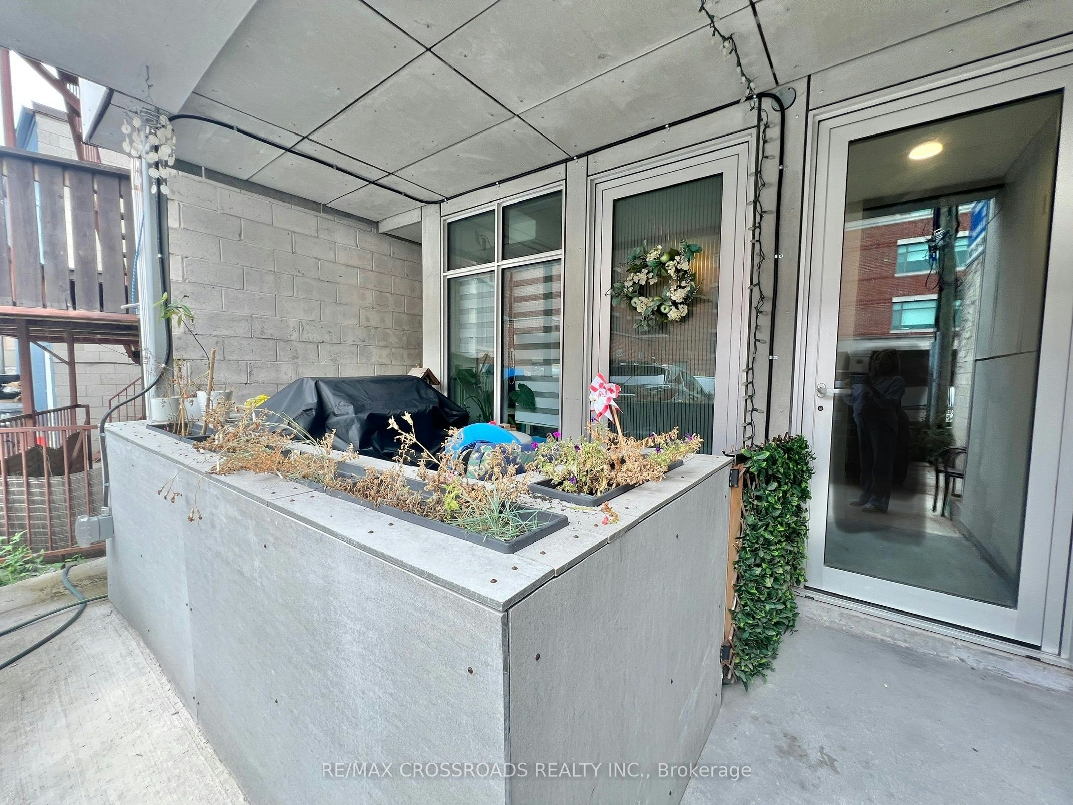 1B-3333 Dundas Street W, Toronto, ON, M6P 2A6 - 9