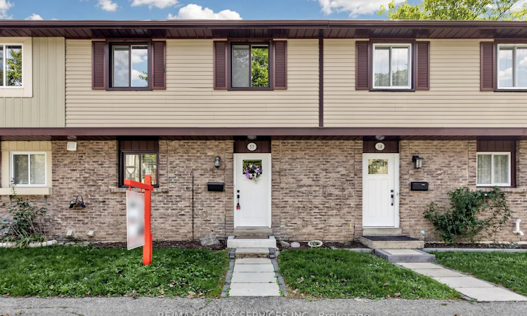 57-93 Hansen Road N