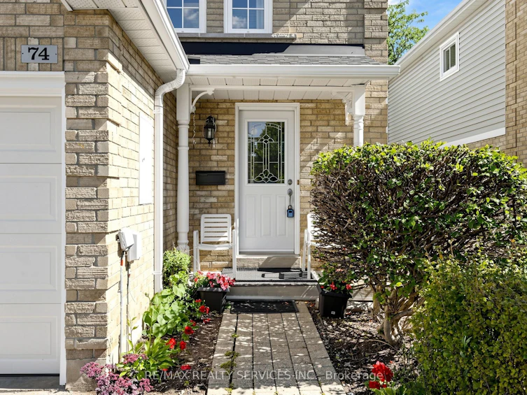 74 Heathcliffe Square, Brampton, ON, L6S 5R4 - 3