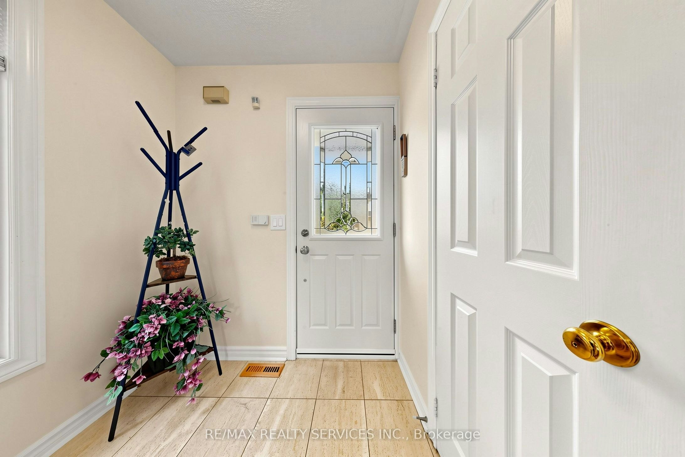 74 Heathcliffe Square, Brampton, ON, L6S 5R4 - 4