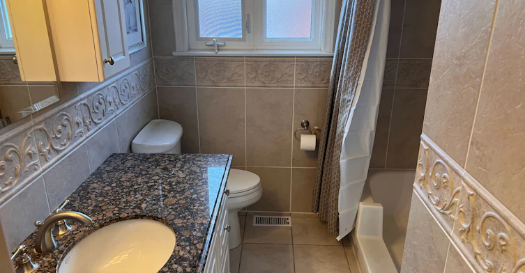 UPPER-30 Norbert Crescent, Toronto, ON, M9C 3J9 - 14