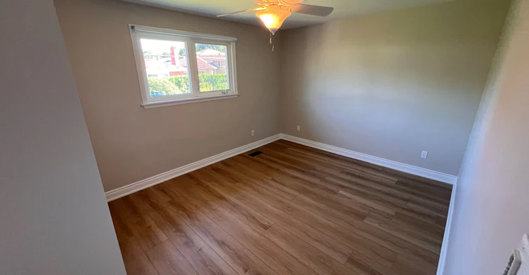 UPPER-30 Norbert Crescent, Toronto, ON, M9C 3J9 - 22