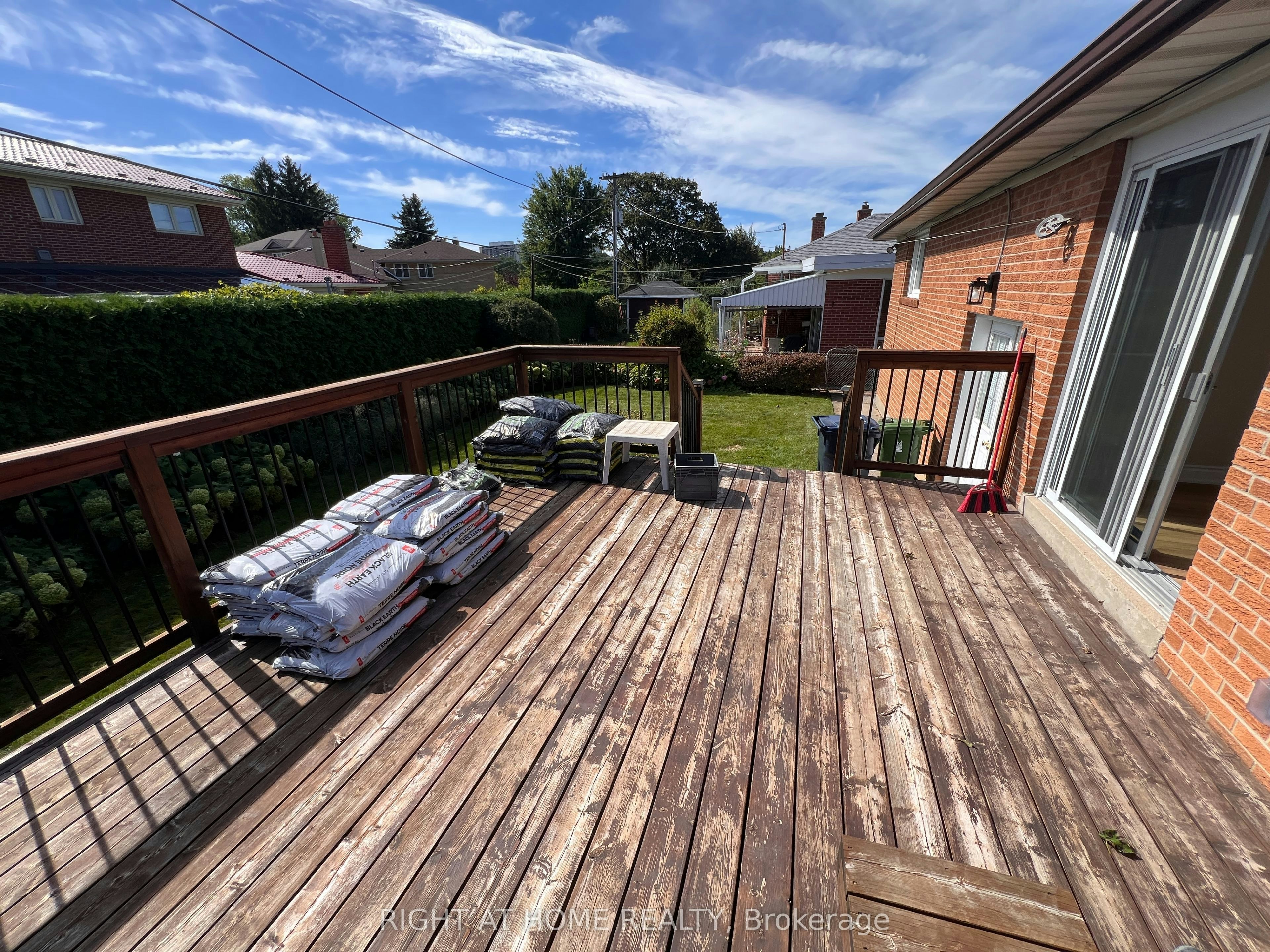 UPPER-30 Norbert Crescent, Toronto, ON, M9C 3J9 - 19