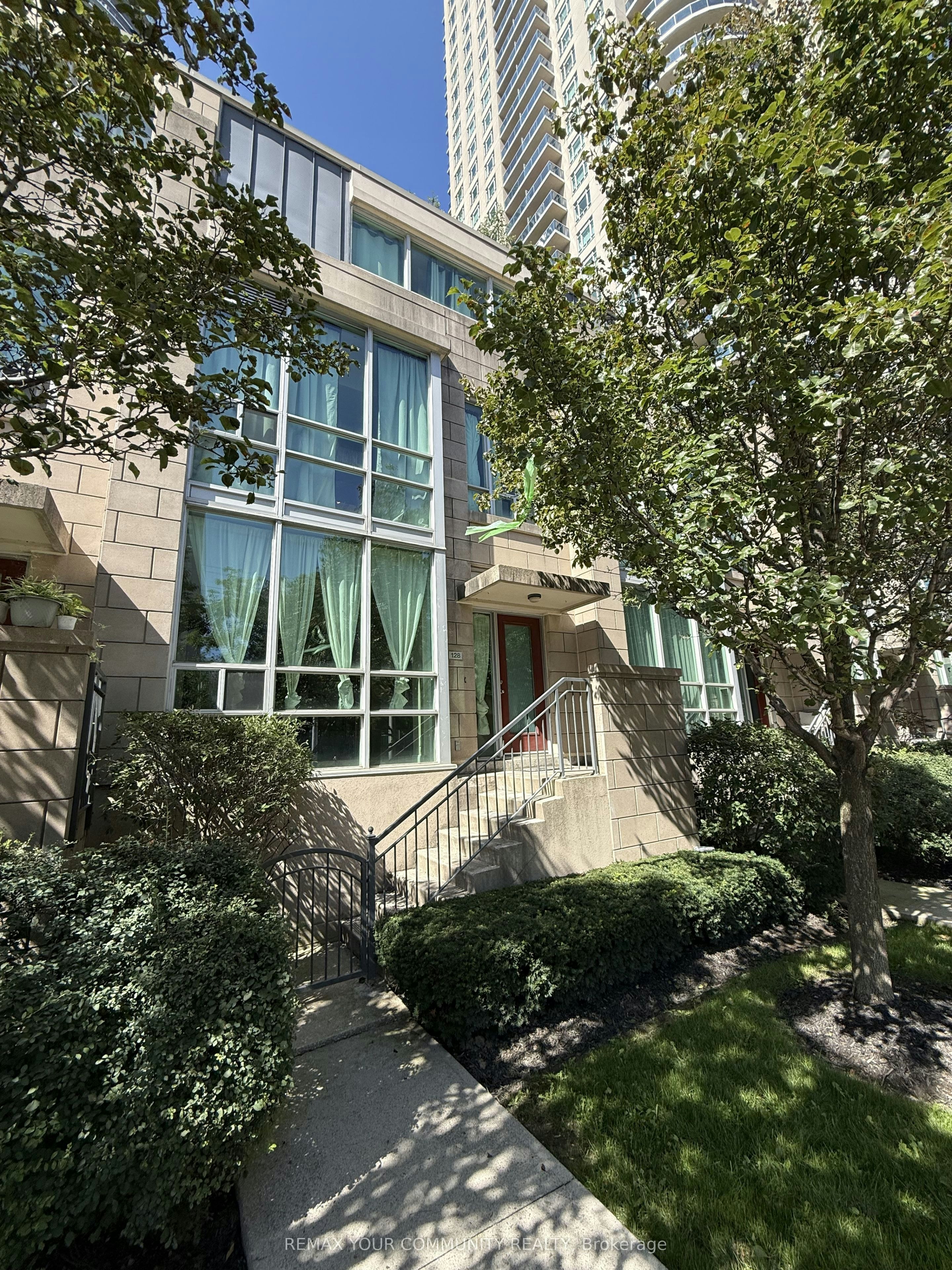 TH 128-70 Absolute Avenue, Mississauga, ON, L4Z 0A4
