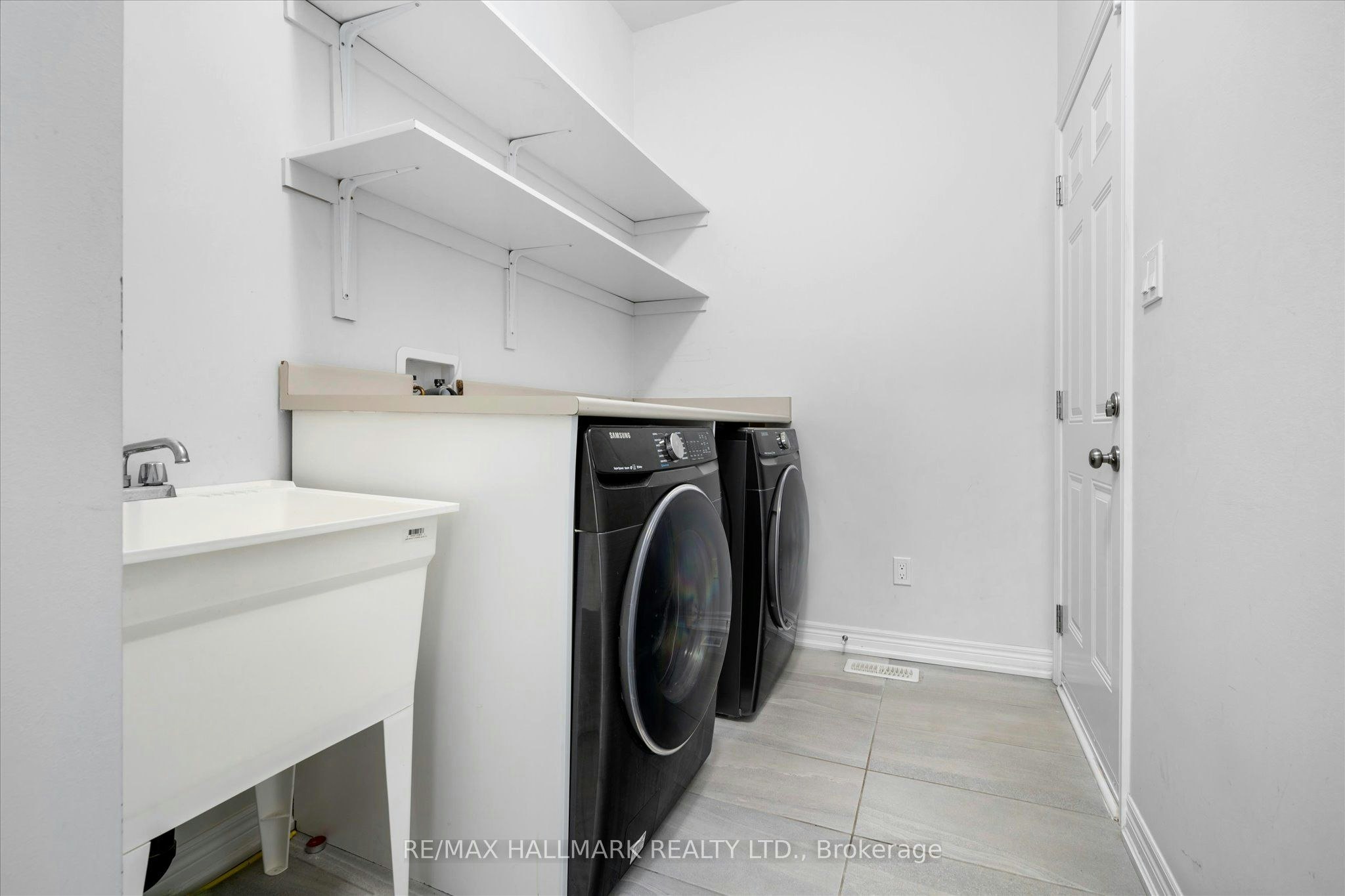 13 Tea Rose Road, Brampton, ON, L6R 0W2 - 28
